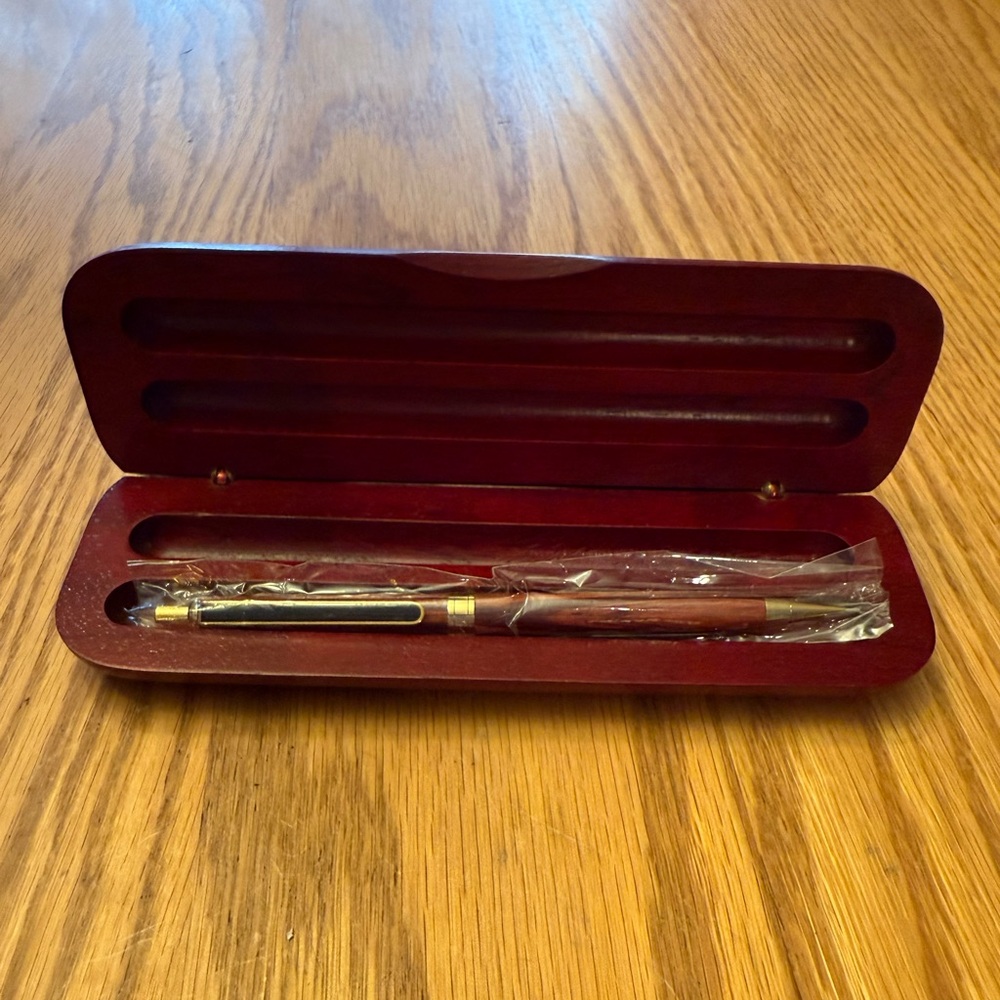 Elegant Vintage Pencil in Wooden Case